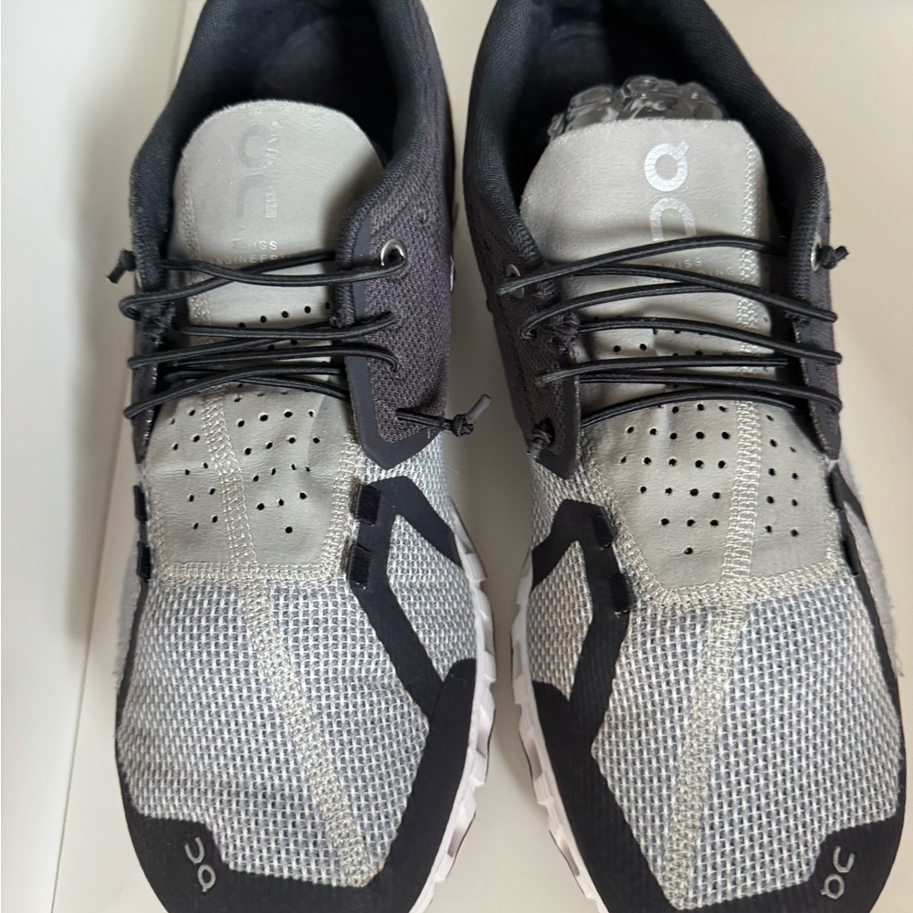On Running Men's Black and Gray Athletic Shoes
